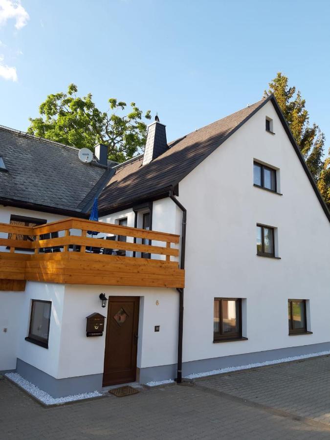 Familienfreundliche Ferienwohnung Zschorlau Exterior foto